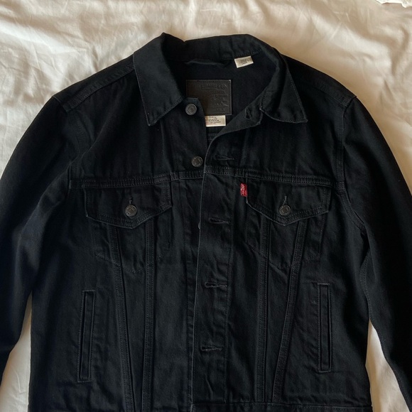 Levi’s - Black Denim Jacket - Size Small - Picture 4 of 7